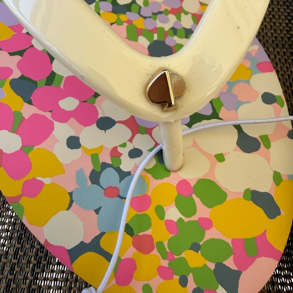 Beautiful KATE SPADE FLEUR SANDALS 6 Pink Summer Floral Spades - Picture 2 of 7